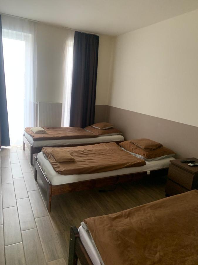 Ferienwohnung Center Panzio Vecsés Exterior foto